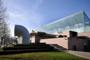 Muzeum Sztuki Nowoczesnej i Współczesnej w Sztrasburgu